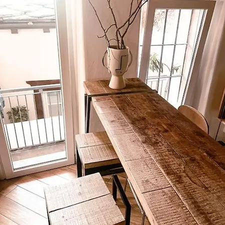 La Petite Croix 아파트